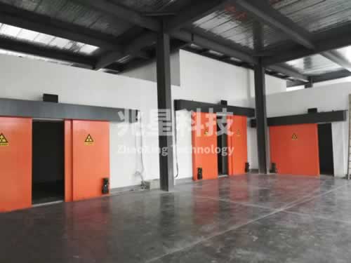 防护铅门